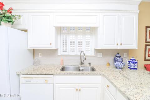 223 Terrace Dr, Brandon, MS 39042 photo 14
