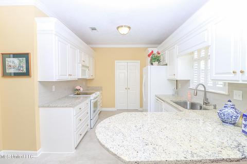 223 Terrace Dr, Brandon, MS 39042 photo 12