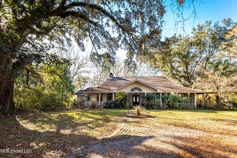 5219 Griffin St, Moss Point, MS 39563 photo 1