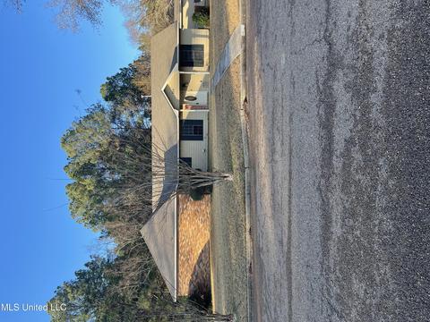 254 Twin Oaks Dr, Jackson, MS 39212