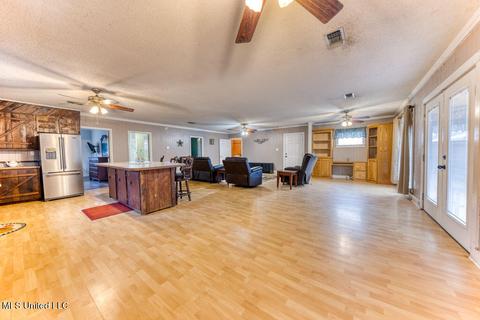 2129 Pascagoula Dr, Lucedale, MS 39452 photo 13