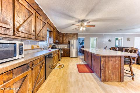 2129 Pascagoula Dr, Lucedale, MS 39452 photo 16