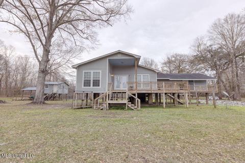 2129 Pascagoula Dr, Lucedale, MS 39452 photo 1