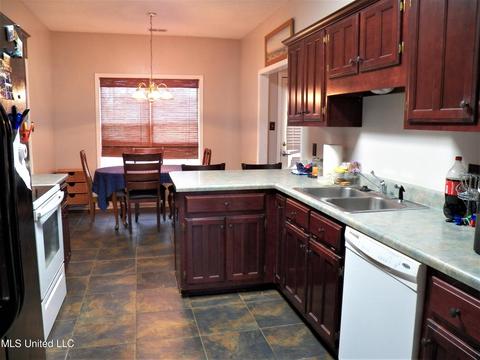 3355 Stone Meadow Cv, Nesbit, MS 38651 photo 10