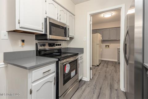 7045 Blue Grass Rd, Olive Branch, MS 38654 photo 7