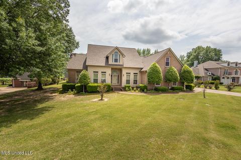 5065 Wedgewood Dr, Olive Branch, MS 38654