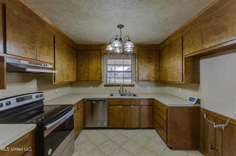 2303 N Pine Lea Dr, Jackson, MS 39209 photo 19