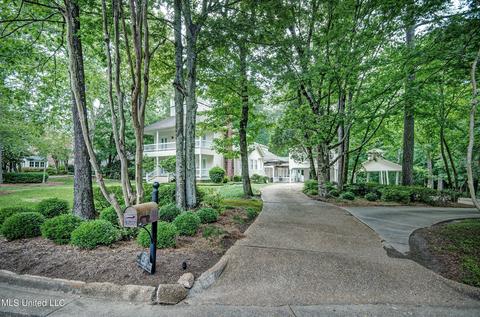 4752 E Massena Dr, Jackson, MS 39211 photo 2