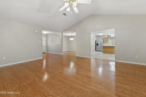 801 Eagle Eyrie Dr, Biloxi, MS 39532 photo 5