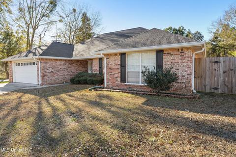801 Eagle Eyrie Dr, Biloxi, MS 39532 photo 2