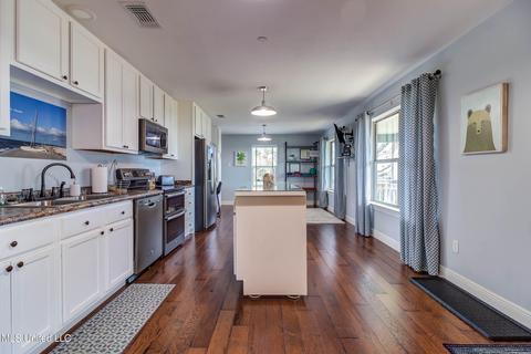 504 Gulf View Ave, Long Beach, MS 39560 photo 14