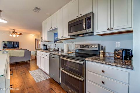 504 Gulf View Ave, Long Beach, MS 39560 photo 18