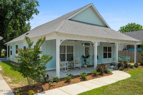 113 W 3rd St, Long Beach, MS 39560 photo 1