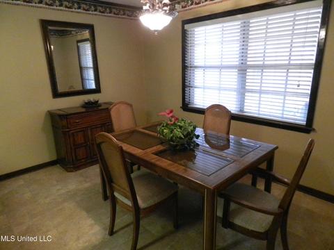 202 Hampton St, Clinton, MS 39056 photo 9