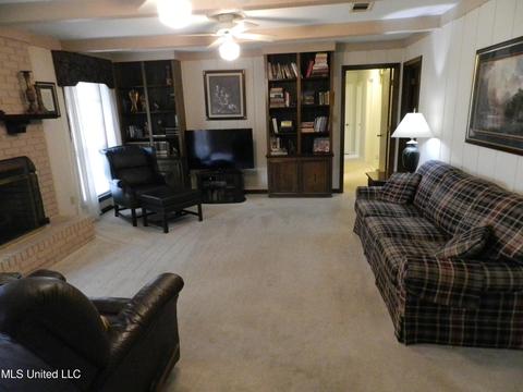 202 Hampton St, Clinton, MS 39056 photo 10