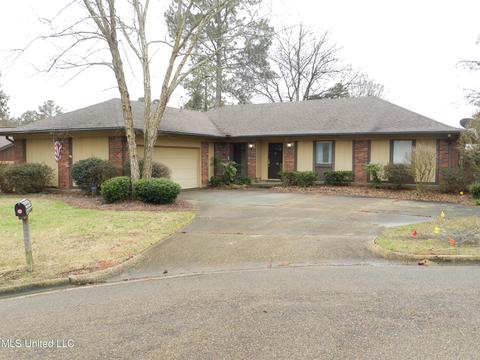 202 Hampton St, Clinton, MS 39056 photo 1