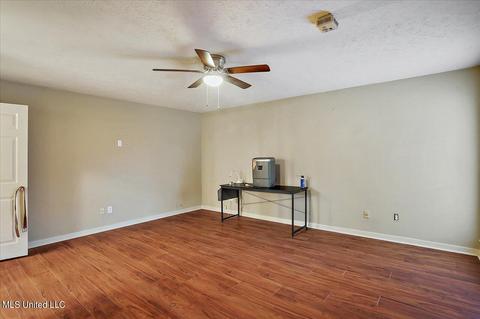 2038 Fox Cv E, Byram, MS 39272 photo 18