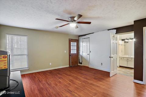 2038 Fox Cv E, Byram, MS 39272 photo 17