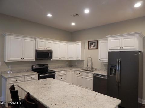 169 Cedar Rdg, Lucedale, MS 39452 photo 2