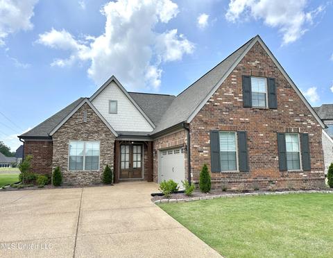 2949 Walking Dog Ln, Nesbit, MS 38651
