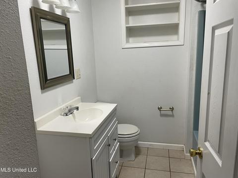 39 Lakeview Dr, Wiggins, MS 39577 photo 5