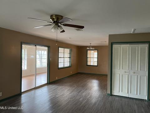 39 Lakeview Dr, Wiggins, MS 39577 photo 17