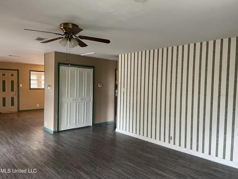 39 Lakeview Dr, Wiggins, MS 39577 photo 16