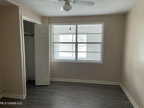 39 Lakeview Dr, Wiggins, MS 39577 photo 8