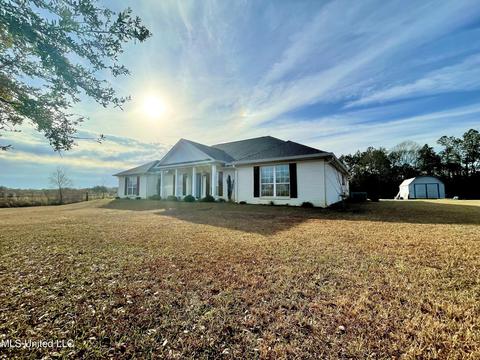 8104 Tanner Williams Rd, Lucedale, MS 39452 photo 2