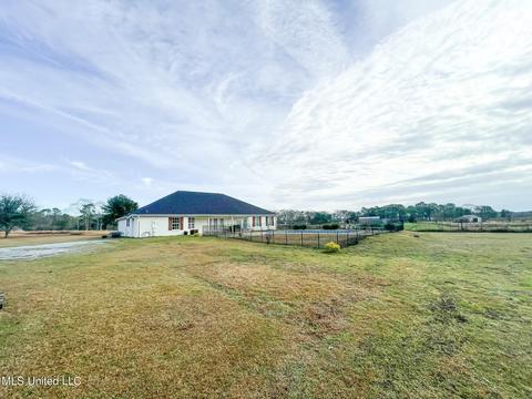 8104 Tanner Williams Rd, Lucedale, MS 39452 photo 4