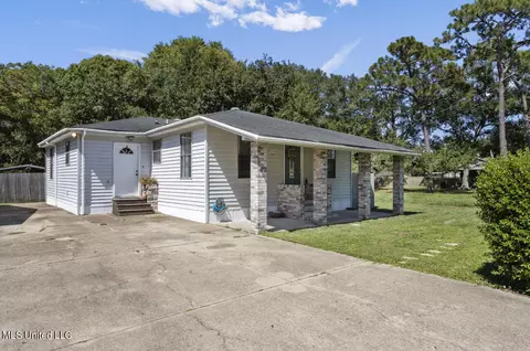 4409 Scovel Ave, Pascagoula, MS 39581