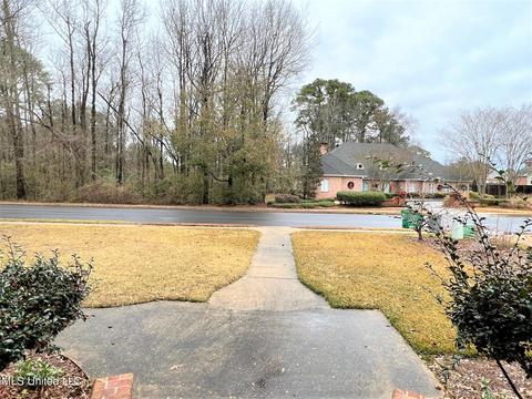 304 Thorngate Dr, Brandon, MS 39042 photo 4