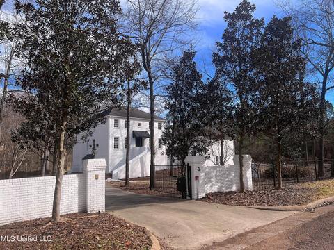 2 Carters Grv Grv, Jackson, MS 39211 photo 1