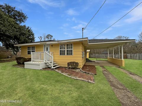 6043 Daugherty Rd, Long Beach, MS 39560 photo 1
