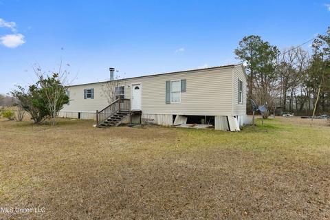 2229 Crenshaw Rd, Lucedale, MS 39452 photo 2