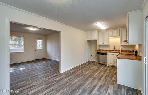 72 The Pines St, Benton, MS 39039 photo 6