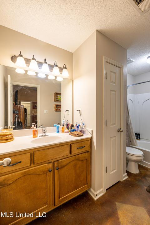 5860 E Bedford Loop Loop, Southaven, MS 38672 photo 16