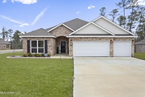 6869 Osprey Dr, Ocean Springs, MS 39564