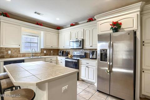 504 Pinebrook Cv, Brandon, MS 39047 photo 12