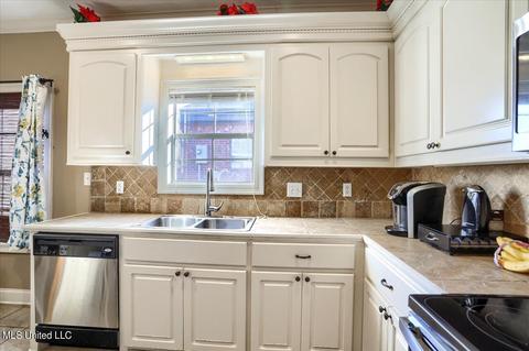 504 Pinebrook Cv, Brandon, MS 39047 photo 14