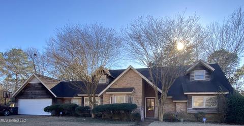 1051 Northpointe Dr, Jackson, MS 39211 photo 1