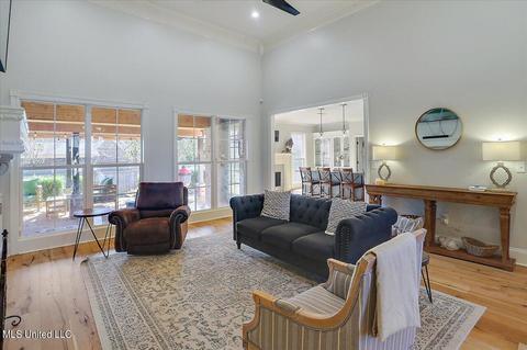 207 Legacy Dr, Brandon, MS 39042 photo 7
