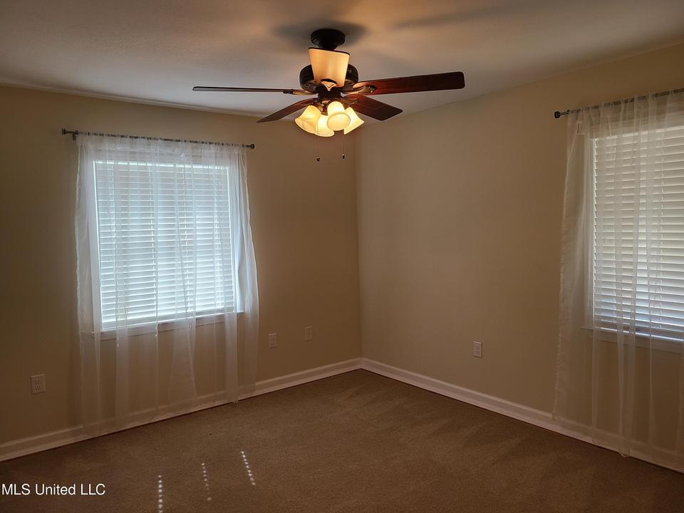  345 Franks Dr, Biloxi, MS 39531 photo 10