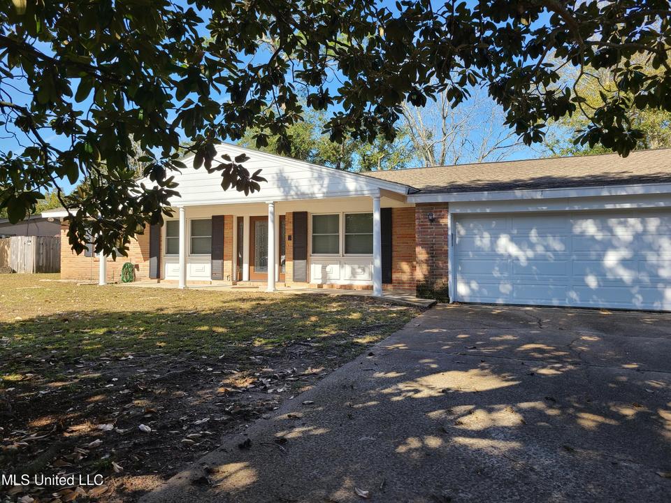  345 Franks Dr, Biloxi, MS 39531 photo 15