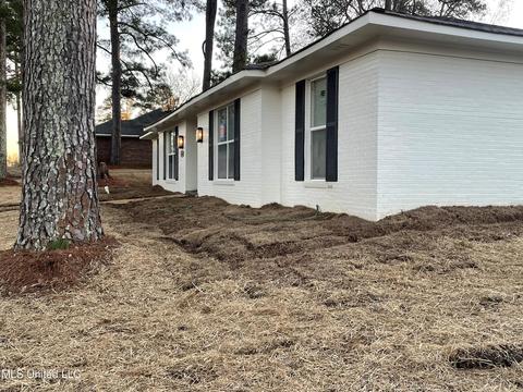 6167 Waverly Dr, Jackson, MS 39206 photo 2