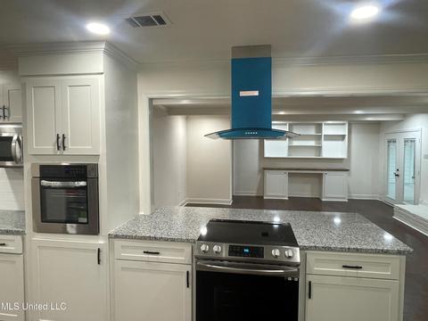6167 Waverly Dr, Jackson, MS 39206 photo 13
