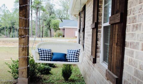 112 Southern Oak, Lucedale, MS 39452 photo 3