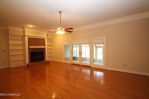 320 E Green T Lk, Hernando, MS 38632 photo 5