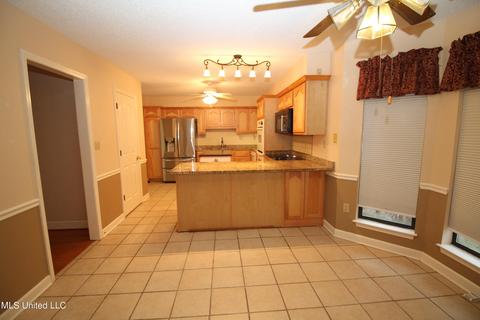 320 E Green T Lk, Hernando, MS 38632 photo 7