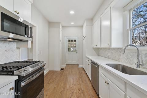 1145 Whitworth St, Jackson, MS 39202 photo 9